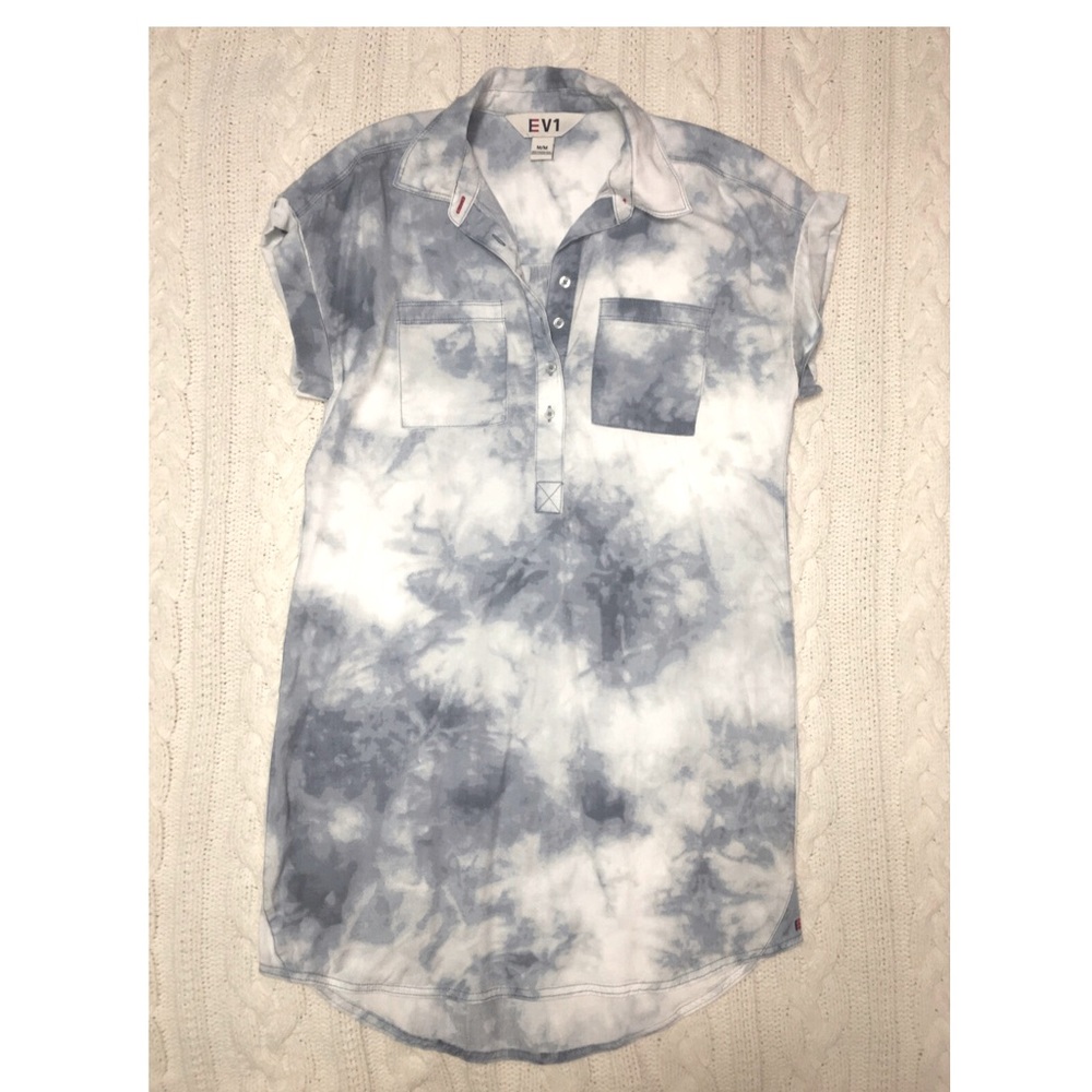 EV 1 Ellen DeGeneres Short Sleeve Shirtdres